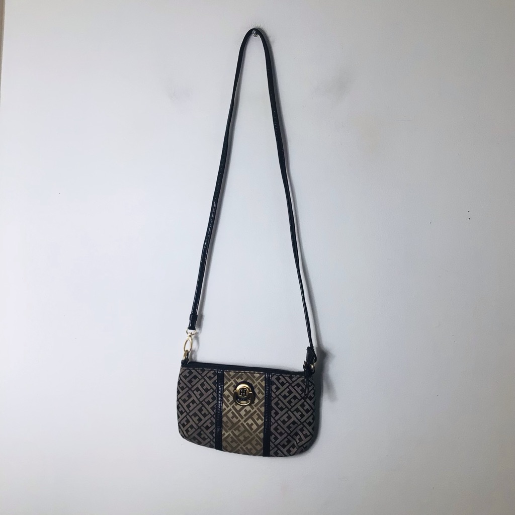 Tommy Hilfiger Purse Chic Black And Gold Crossbody Bag